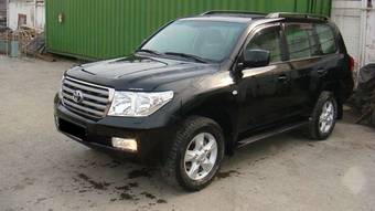 2011 Toyota Land Cruiser Pictures