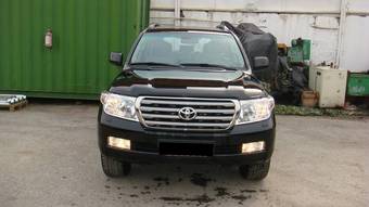 2011 Toyota Land Cruiser Photos