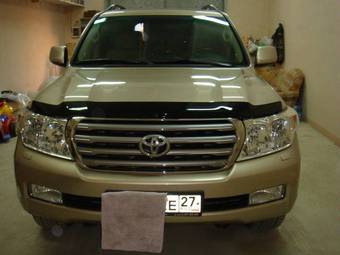 2011 Toyota Land Cruiser Photos