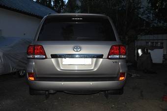 2011 Toyota Land Cruiser Photos