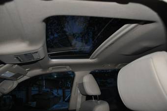 2011 Toyota Land Cruiser Images