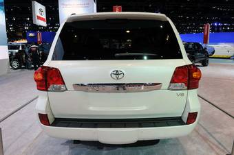 2012 Toyota Land Cruiser Wallpapers