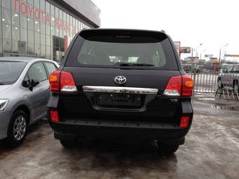 2012 Toyota Land Cruiser Photos