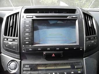 2012 Toyota Land Cruiser Pictures