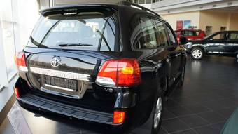 2012 Toyota Land Cruiser Wallpapers