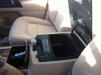 2012 Toyota Land Cruiser Pictures
