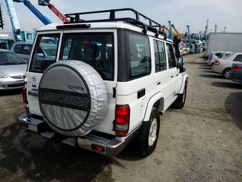 2012 Toyota Land Cruiser Wallpapers