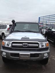 2012 Toyota Land Cruiser Pictures