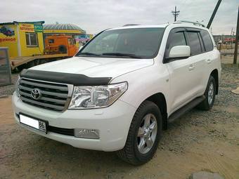 2012 Toyota Land Cruiser Pictures