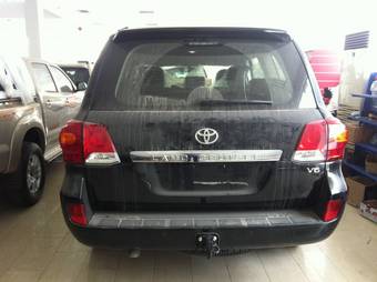 2012 Toyota Land Cruiser Pictures