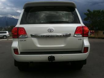 2012 Toyota Land Cruiser Photos