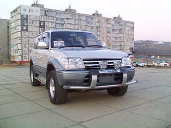 1998 Toyota Land Cruiser Cygnus Photos