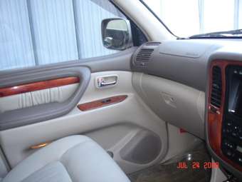 1999 Toyota Land Cruiser Cygnus Photos