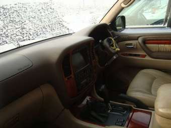 2000 Toyota Land Cruiser Cygnus Photos