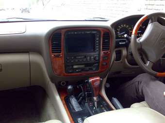 2000 Toyota Land Cruiser Cygnus Pictures