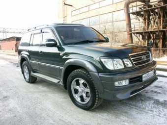 2000 Toyota Land Cruiser Cygnus Pictures