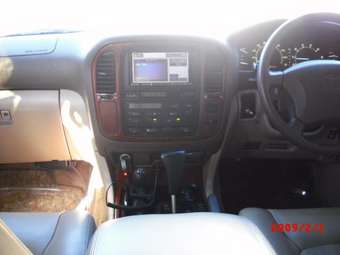 2000 Toyota Land Cruiser Cygnus Images