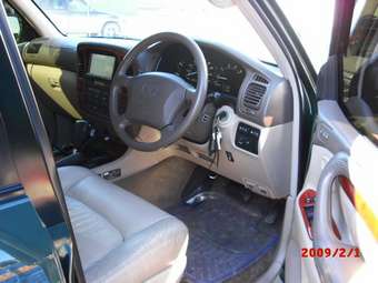 2000 Toyota Land Cruiser Cygnus Pictures