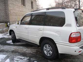 2001 Toyota Land Cruiser Cygnus Pictures