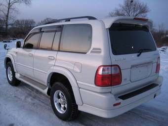 2001 Toyota Land Cruiser Cygnus Photos