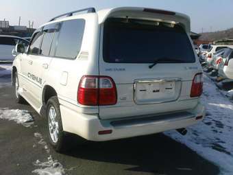 2001 Toyota Land Cruiser Cygnus Wallpapers
