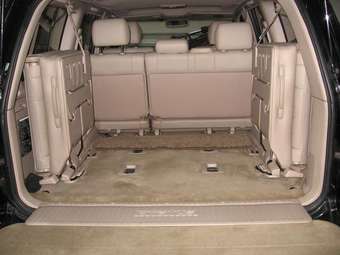 2002 Toyota Land Cruiser Cygnus Photos