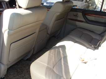 2002 Toyota Land Cruiser Cygnus Photos