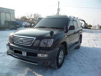 2002 Toyota Land Cruiser Cygnus Photos