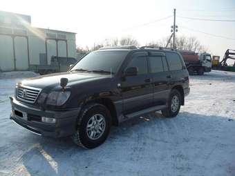 2002 Toyota Land Cruiser Cygnus Pictures
