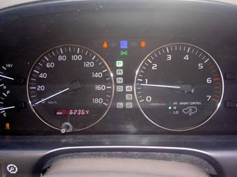 2002 Toyota Land Cruiser Cygnus Pictures