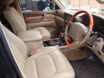 2002 Toyota Land Cruiser Cygnus Pictures