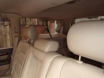2002 Toyota Land Cruiser Cygnus Photos