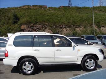 2002 Toyota Land Cruiser Cygnus Pics