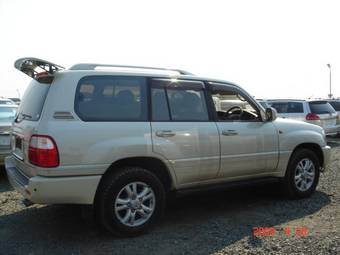 2002 Toyota Land Cruiser Cygnus Pics