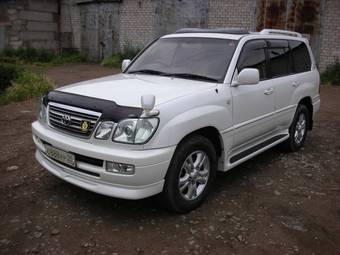 2002 Toyota Land Cruiser Cygnus Photos