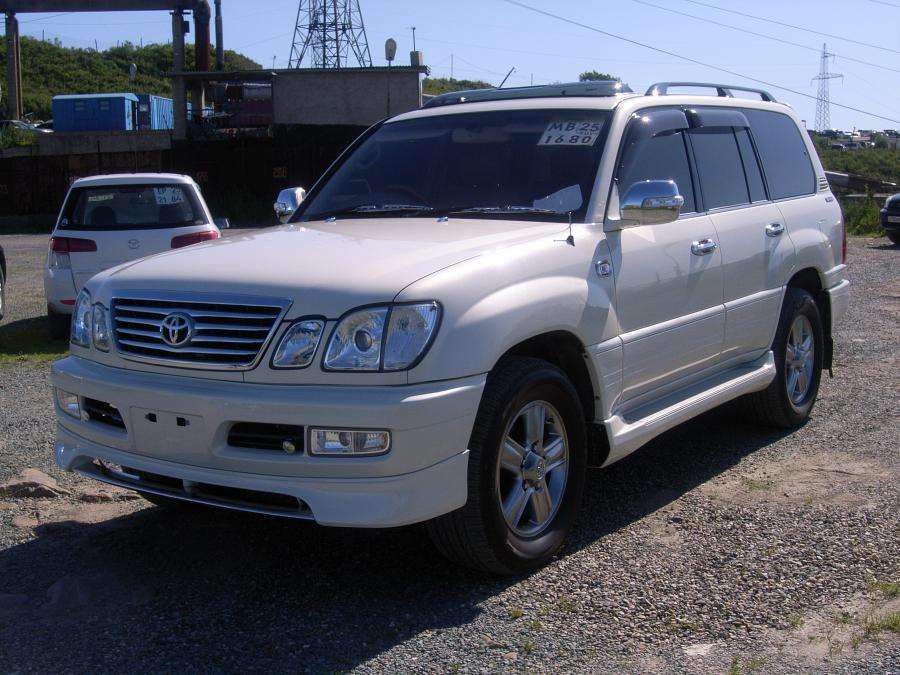 Toyota land cruiser cygnus