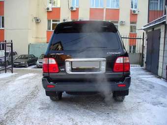 2003 Toyota Land Cruiser Cygnus Pictures