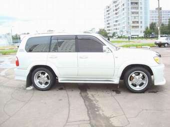 2003 Toyota Land Cruiser Cygnus Photos