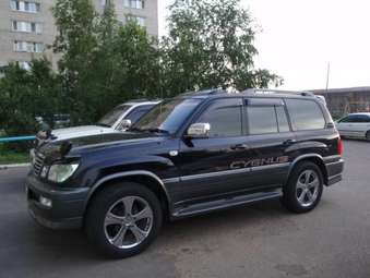 2003 Toyota Land Cruiser Cygnus Photos
