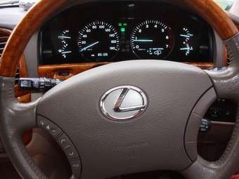 2003 Toyota Land Cruiser Cygnus Photos