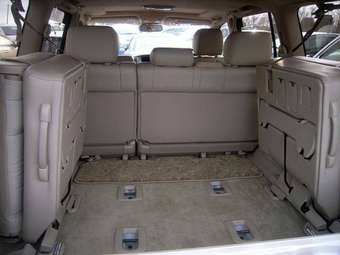 2003 Toyota Land Cruiser Cygnus Photos