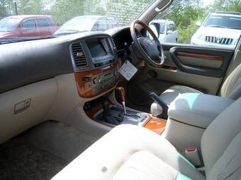 2003 Toyota Land Cruiser Cygnus Photos