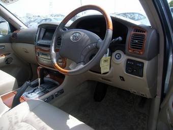 2003 Toyota Land Cruiser Cygnus Photos