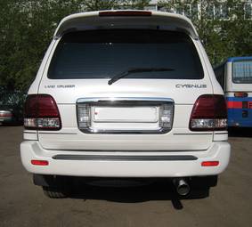 2003 Toyota Land Cruiser Cygnus Pictures