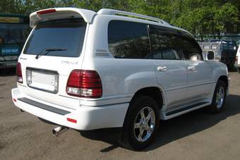 2003 Toyota Land Cruiser Cygnus Pictures