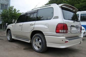 2003 Toyota Land Cruiser Cygnus Photos