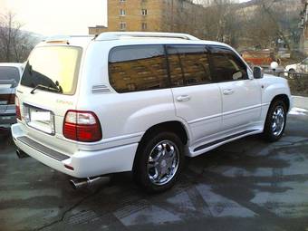 2003 Toyota Land Cruiser Cygnus Photos