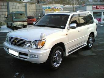 2003 Toyota Land Cruiser Cygnus Wallpapers