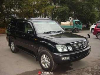 2004 Toyota Land Cruiser Cygnus Pictures