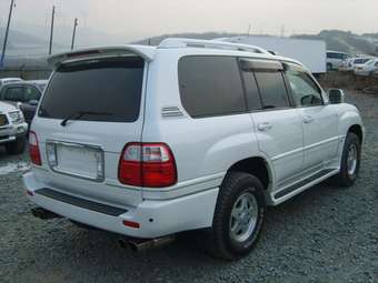 2004 Toyota Land Cruiser Cygnus Photos